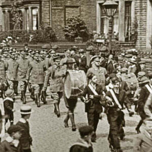 Parade on Burnley Road at Patmos, Todmorden, 1914