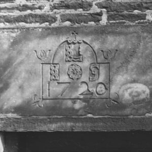 Datestone on Black Rock, Midgley