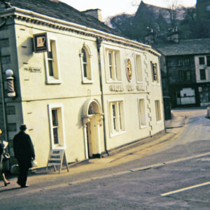 The Golden Lion, Fielden Sqaure